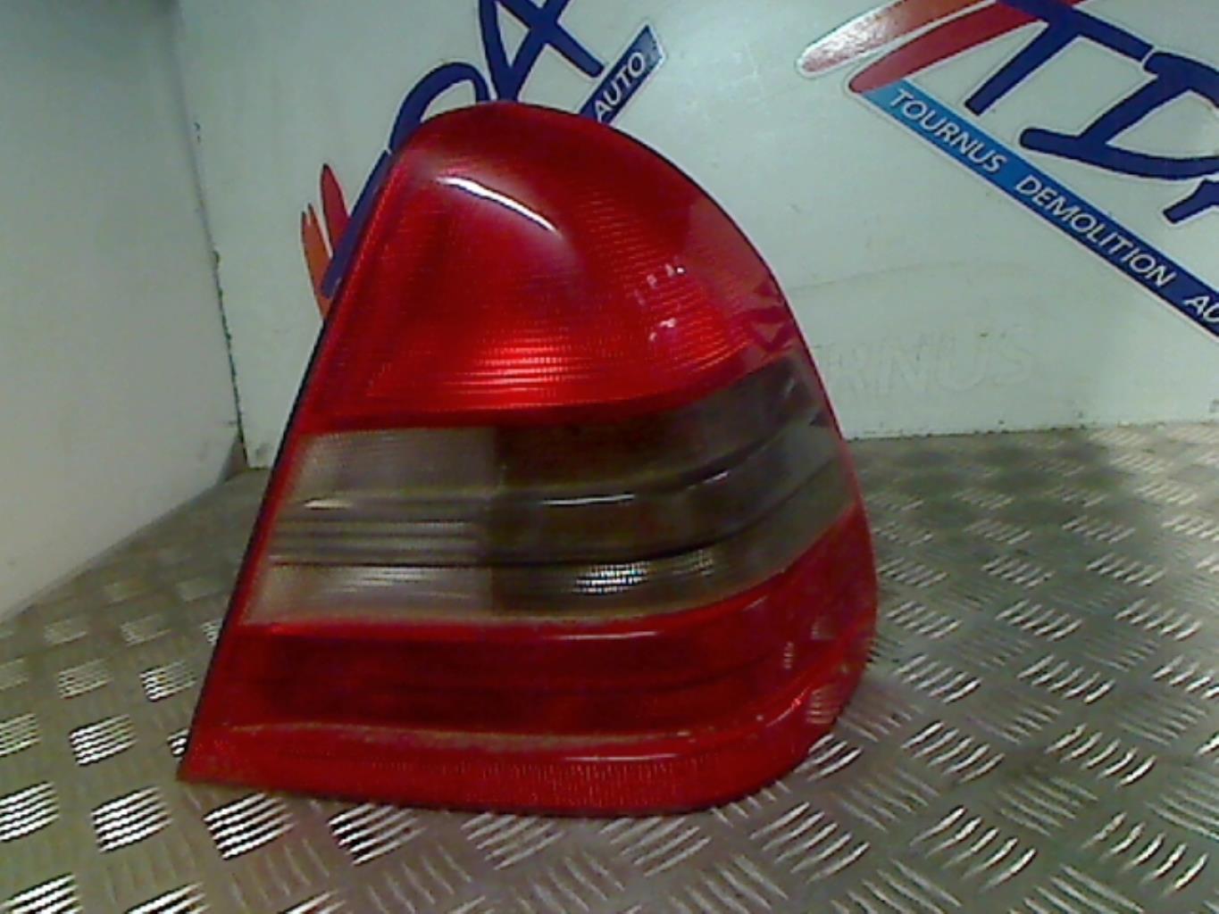 Fanale posteriore principale destro (luci) MERCEDES CLASSE C 202 PHASE 1 Gasolina - 1