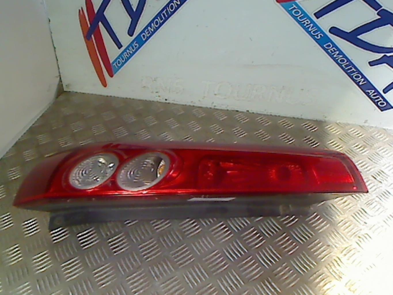 Fanale posteriore principale sinistro (luci) FORD FIESTA 5 PHASE 2 Diésel - 1