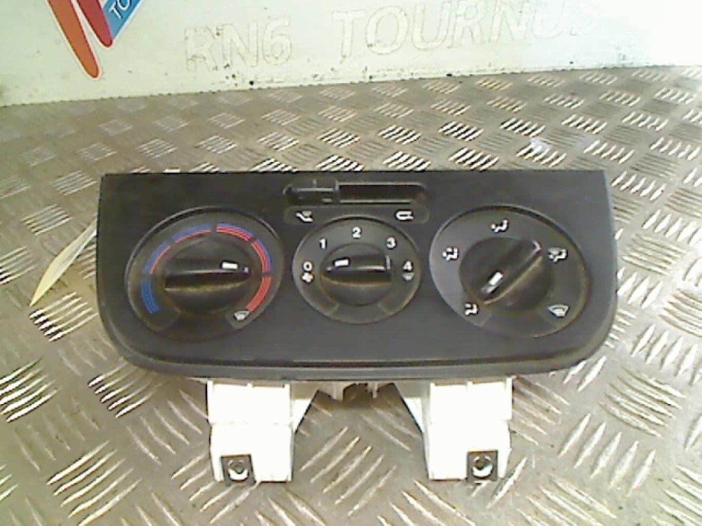 Commande chauffage CITROEN NEMO Diesel - 1