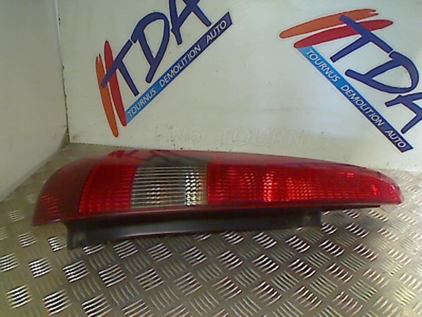 Fanale posteriore principale sinistro (luci) FORD FIESTA 5 PHASE 1 Diésel - 1
