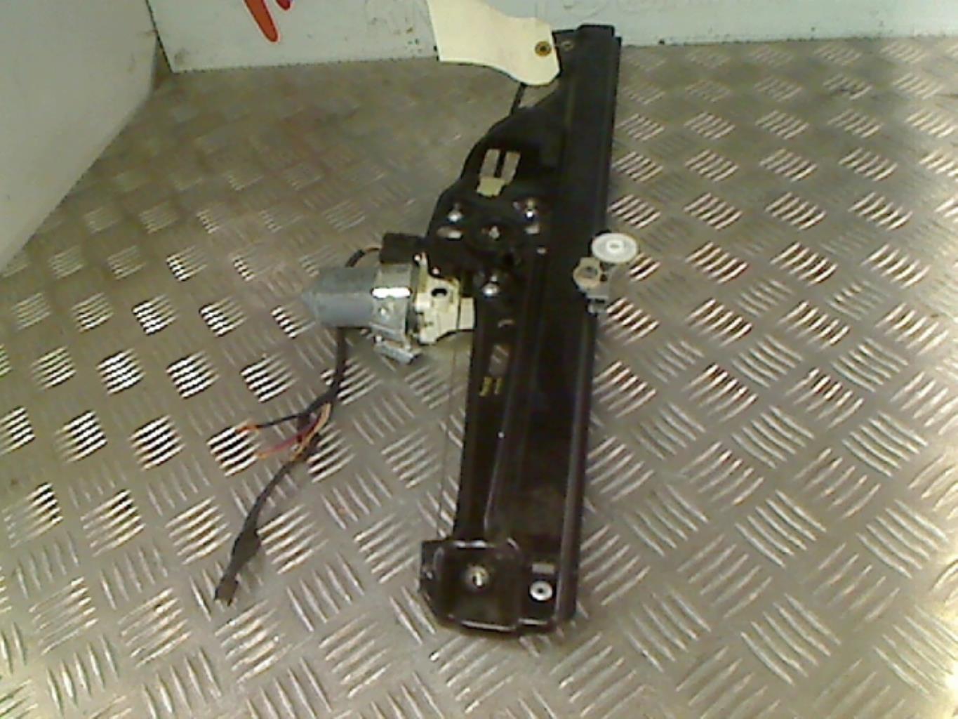Alzacristalli elettrico posteriore destro BMW SERIE 5 E60 PHASE 2 Diésel - 1