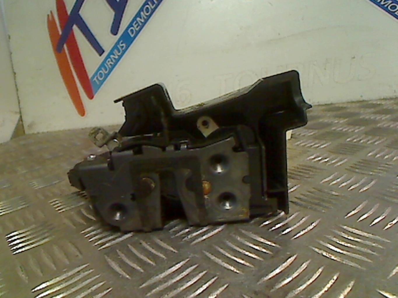 Serrure avant gauche FORD FOCUS 2 PHASE 1 Diesel - 1