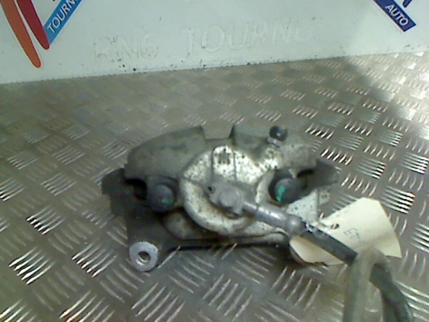 Pinza freni anteriore sinistra VOLKSWAGEN SCIROCCO 3 PHASE 1 COUPE Gasolina - 1