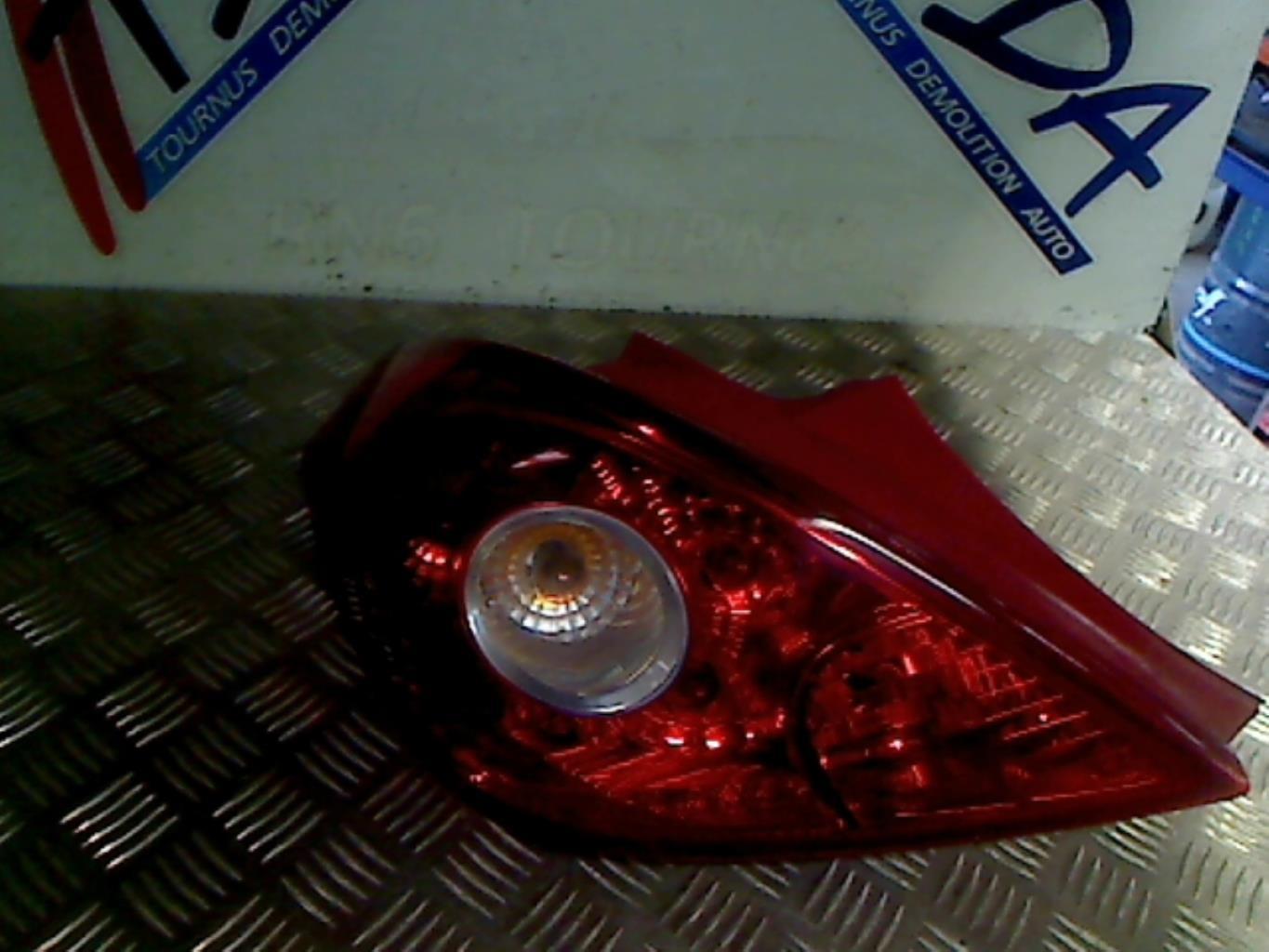 Fanale posteriore principale sinistro (luci) OPEL CORSA D PHASE 1  - 1