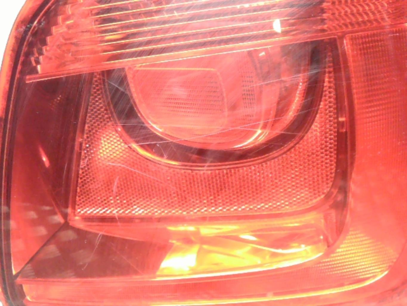 Fanale posteriore principale destro (luci) VOLKSWAGEN POLO 5 PHASE 1 Diésel - 1
