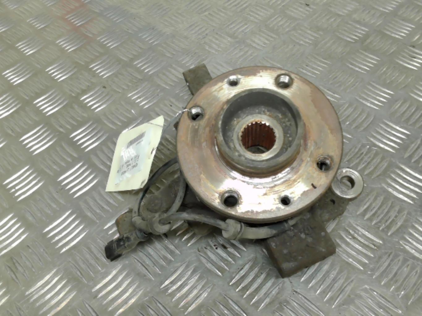 Pivot de moyeu avant droit RENAULT CLIO 3 PHASE 1 Essence - 1