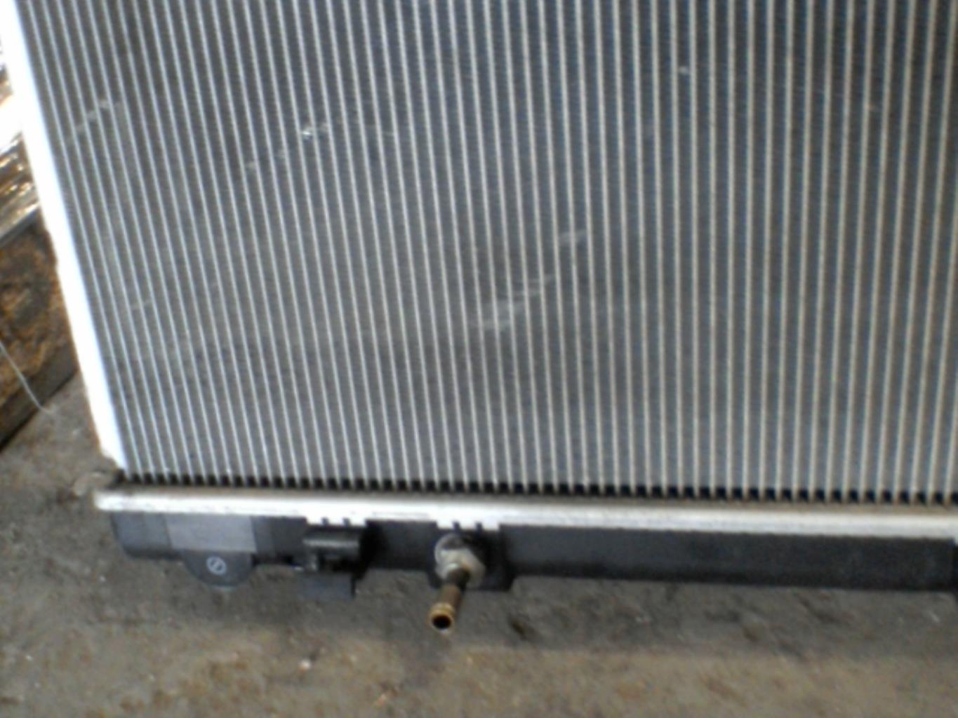 Radiateur eau SUZUKI KIZASHI Essence - 1