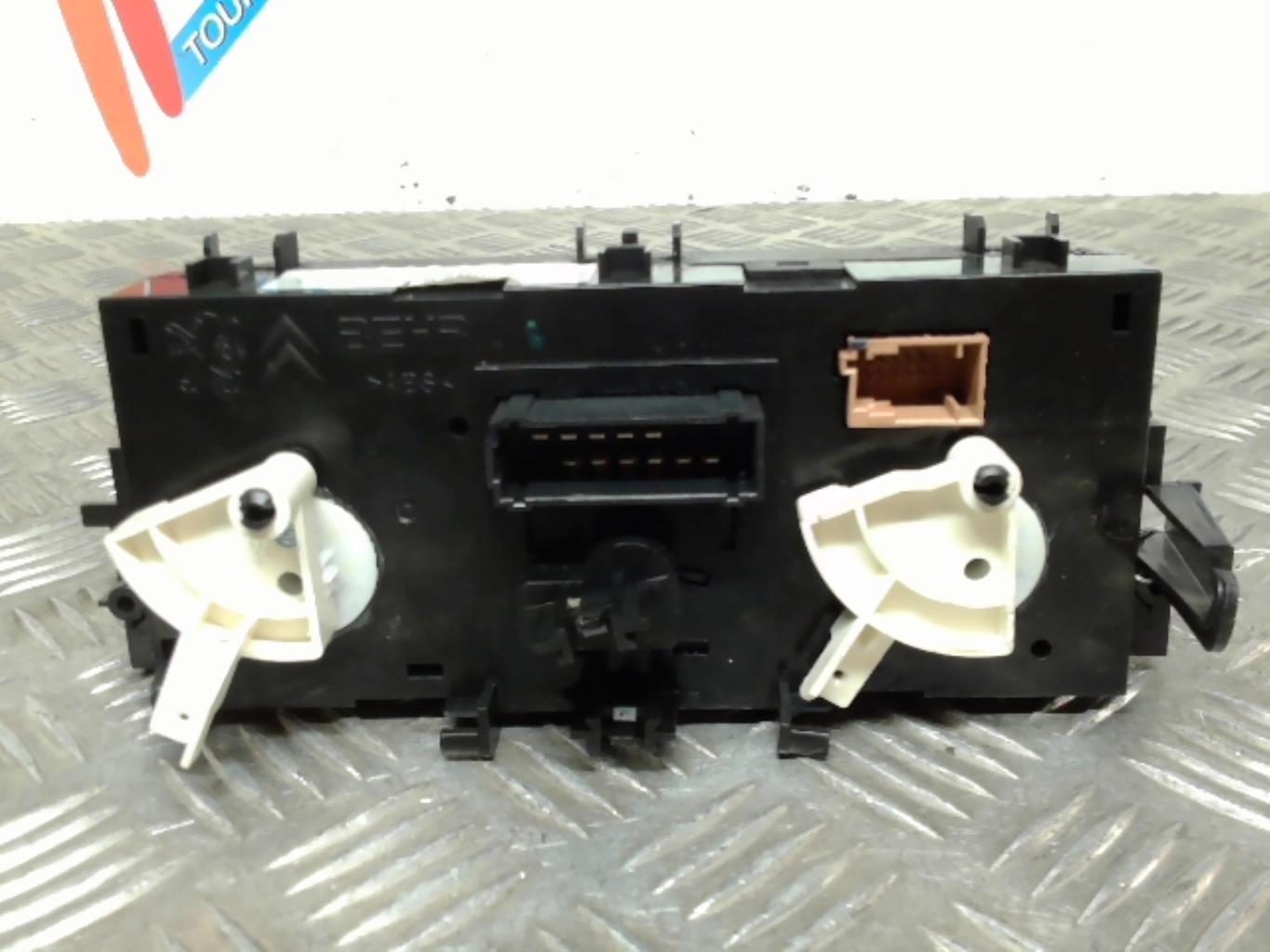 Commande chauffage CITROEN C3 2 PHASE 2 Diesel - 1