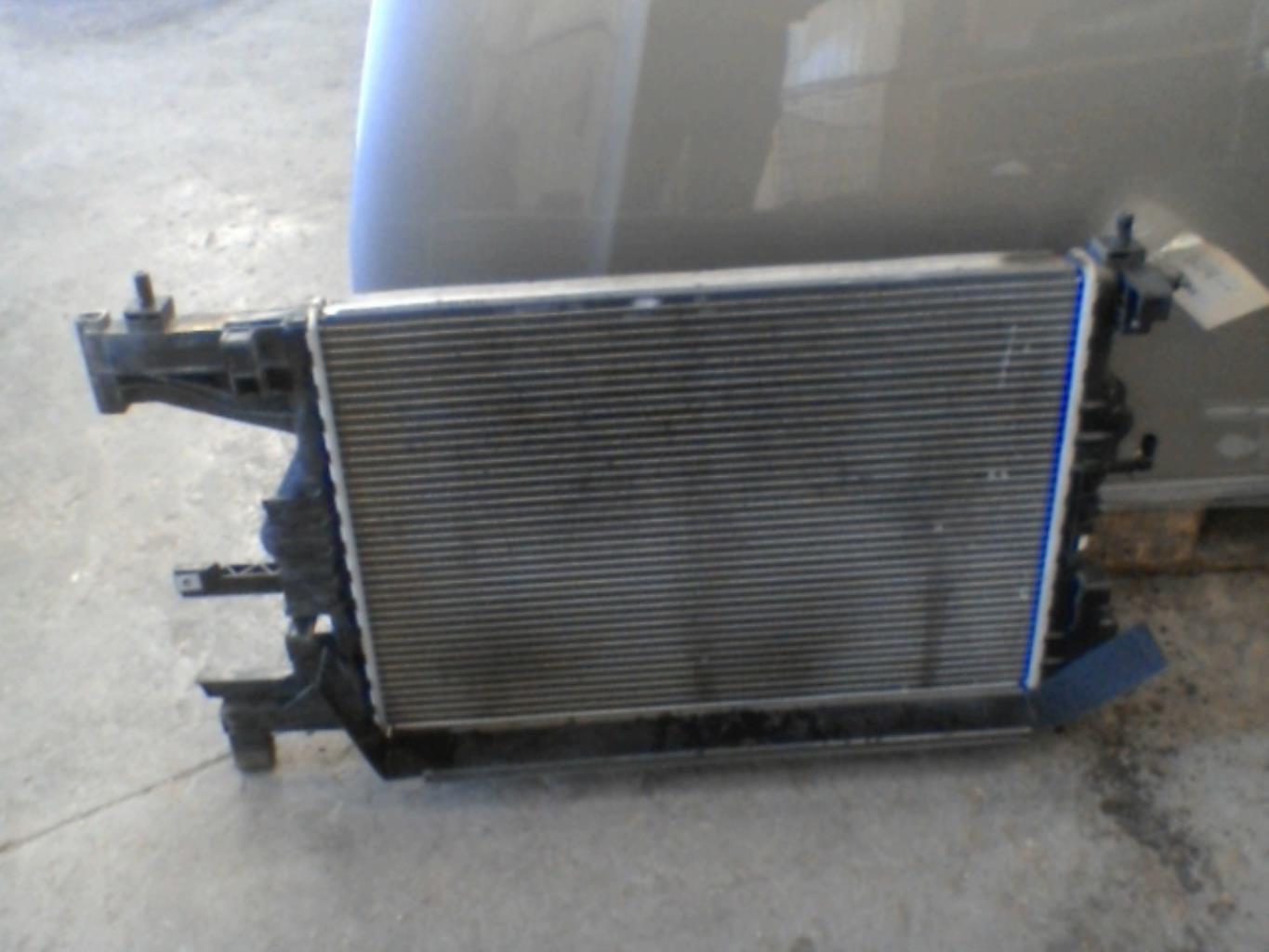 Radiateur eau OPEL ASTRA J PHASE 2 Essence - 1