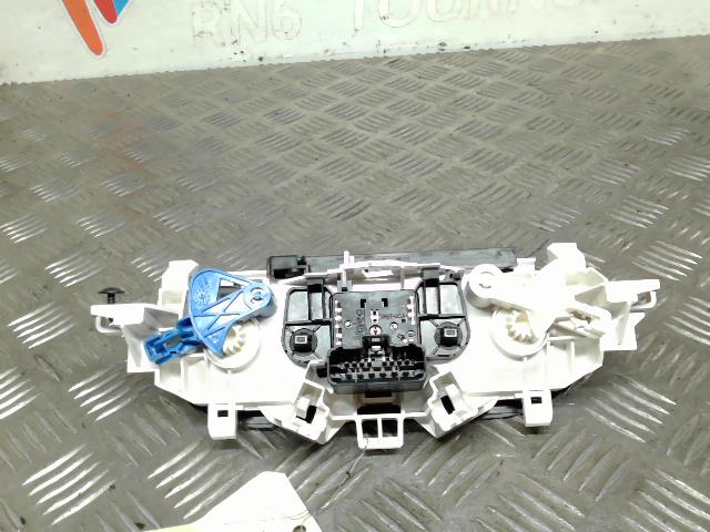 Commande chauffage RENAULT TWINGO 2 PHASE 2 Essence - 1