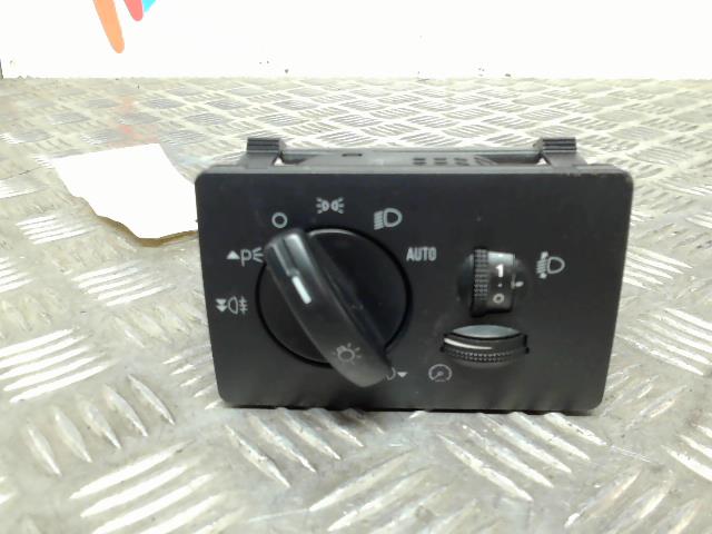 Commande de phare FORD FOCUS 2 PHASE 2 Diesel - 1