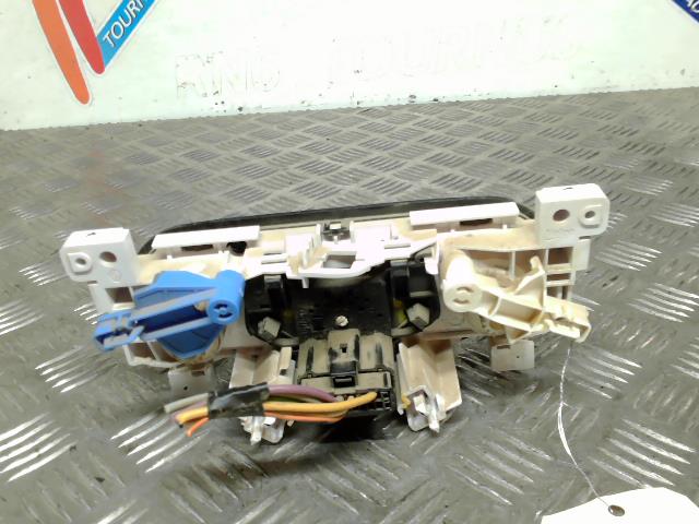 Commande chauffage DACIA SANDERO 1 Essence - 1
