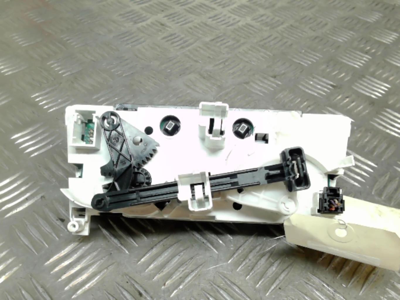 Commande chauffage PEUGEOT 308 1 PHASE 2 Diesel - 1