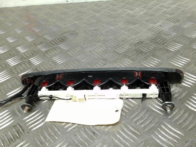 Feu arriere stop central SUZUKI SWIFT 3 Essence - 1