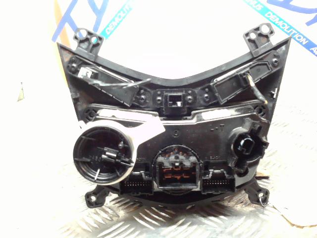 Commande chauffage CHEVROLET AVEO 2 Diesel - 1