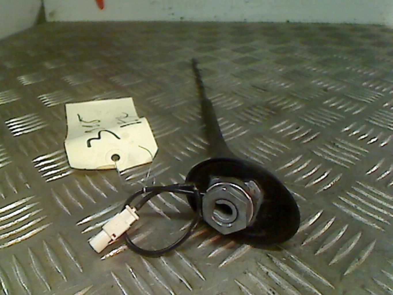 Antenne SEAT IBIZA 4 PHASE 2  - 1