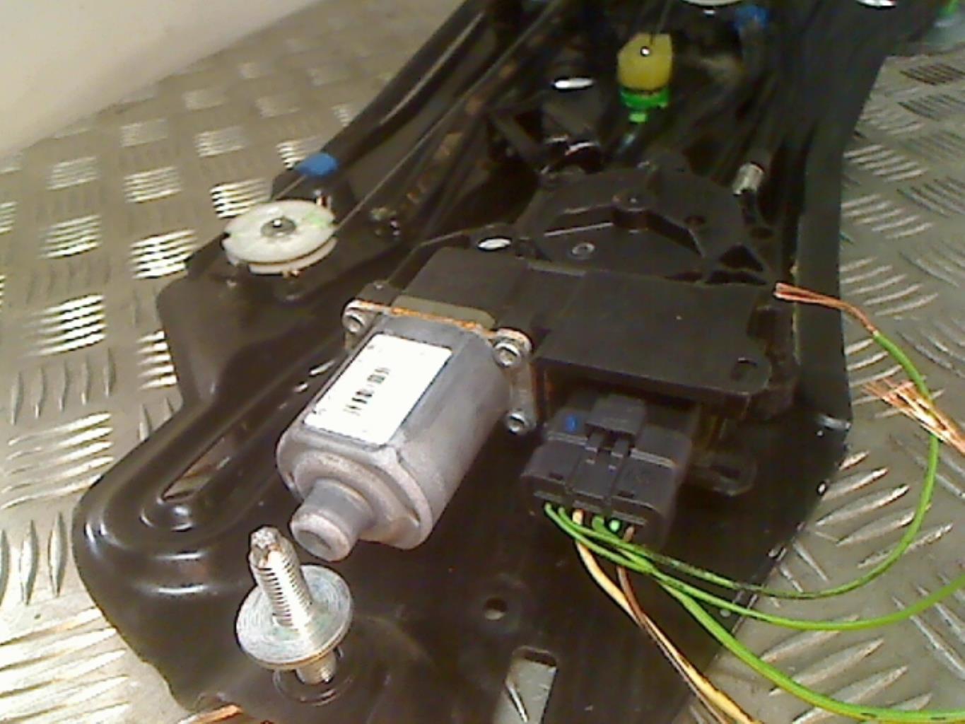 Alzacristalli elettrico posteriore sinistro PEUGEOT 308 1 PHASE 1 CABRIOLET  - 1