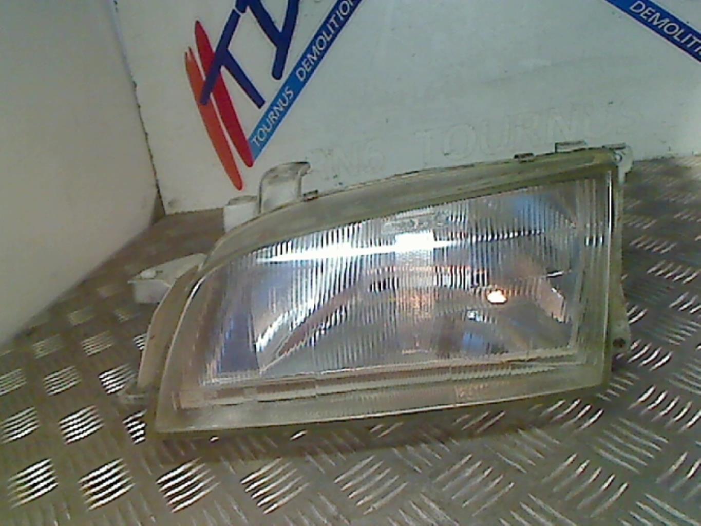 Gruppo ottico anteriore principale sinistro (luci)(faro) TOYOTA CARINA 3 Diésel - 1