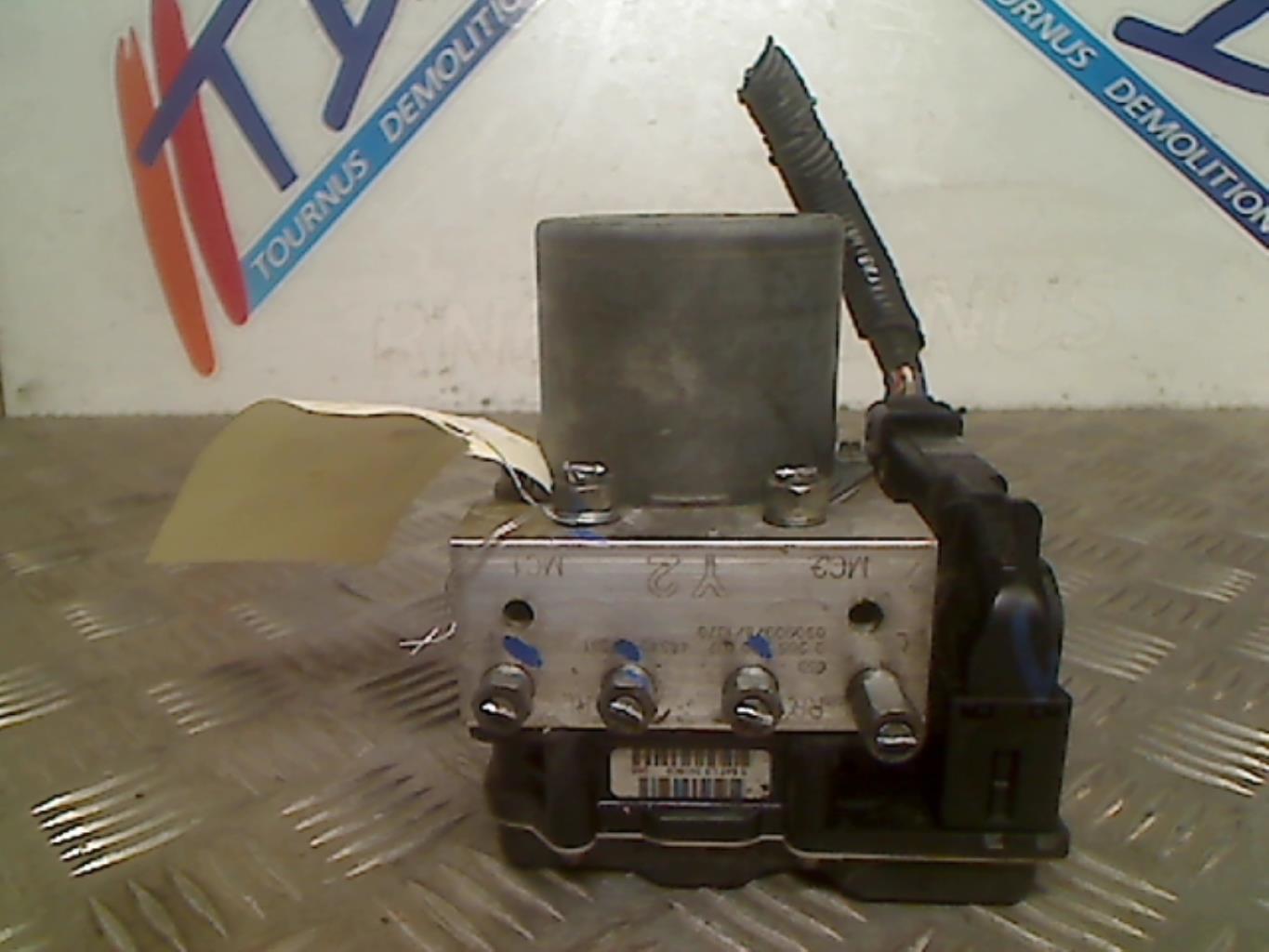 Blocco ABS (antibloccaggio freni) TOYOTA VERSO PHASE 1 Diésel - 1