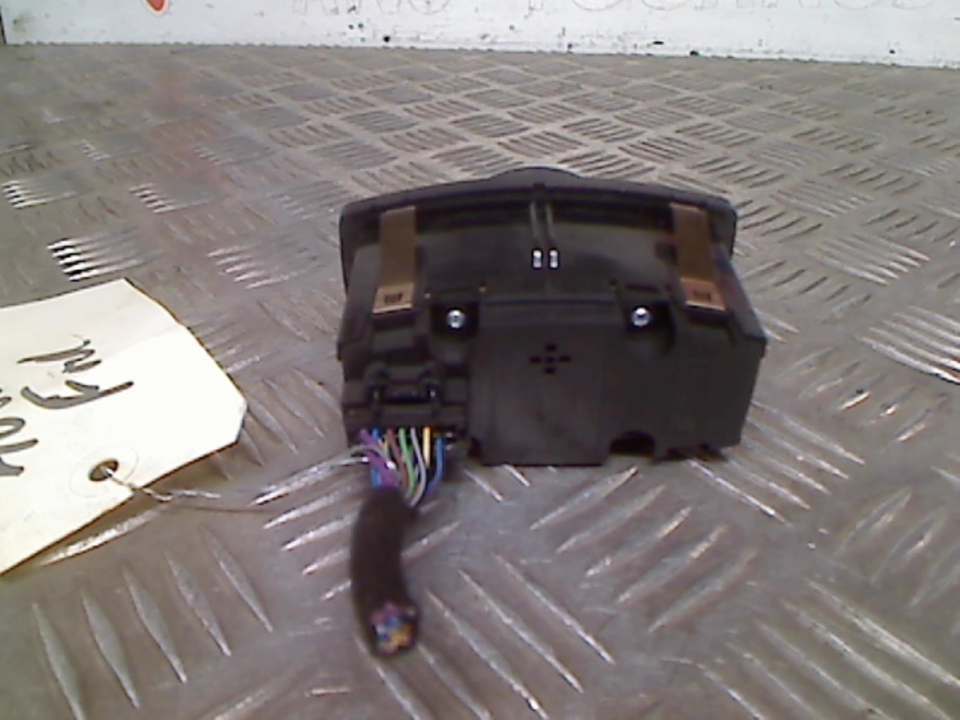 Commande de phare FORD TOURNEO COURIER 1 PHASE 2 Diesel - 1