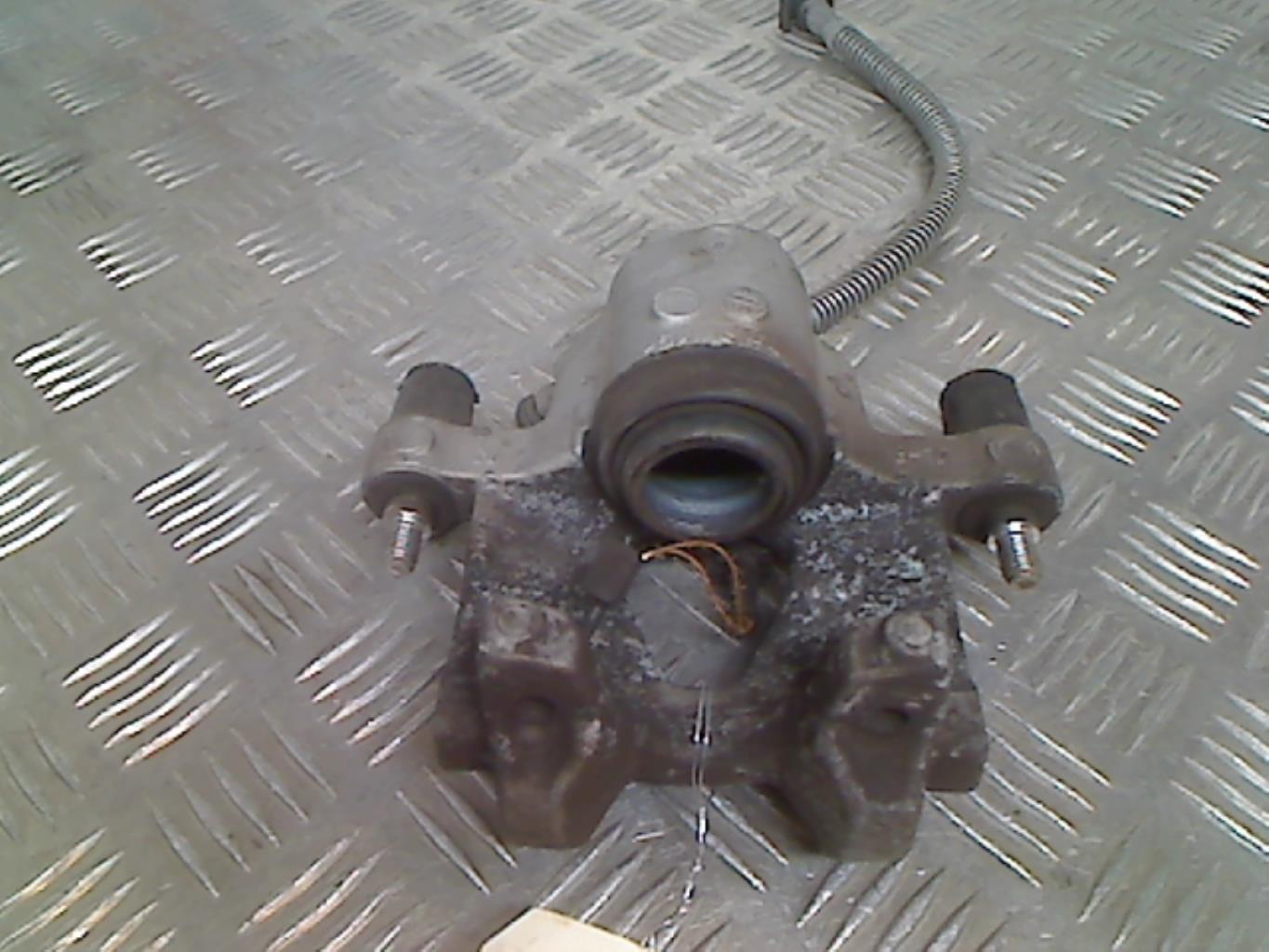 Pinza freni posteriore destra MERCEDES CLASSE C 204 PHASE 1 BREAK Diésel - 1