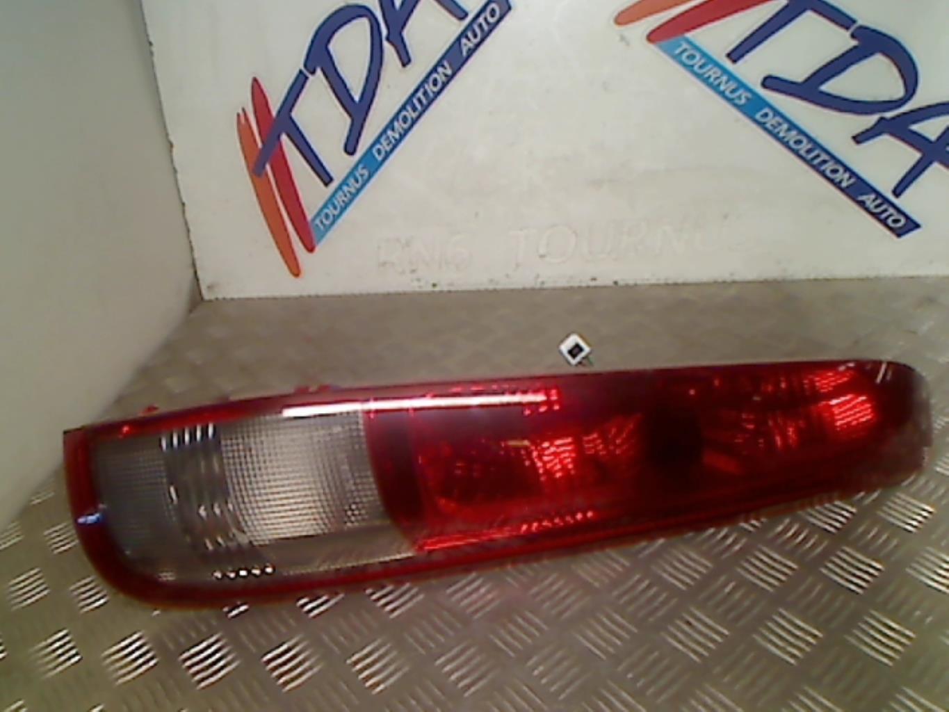 Fanale posteriore principale destro (luci) NISSAN X-TRAIL 1 PHASE 1 Diésel - 1