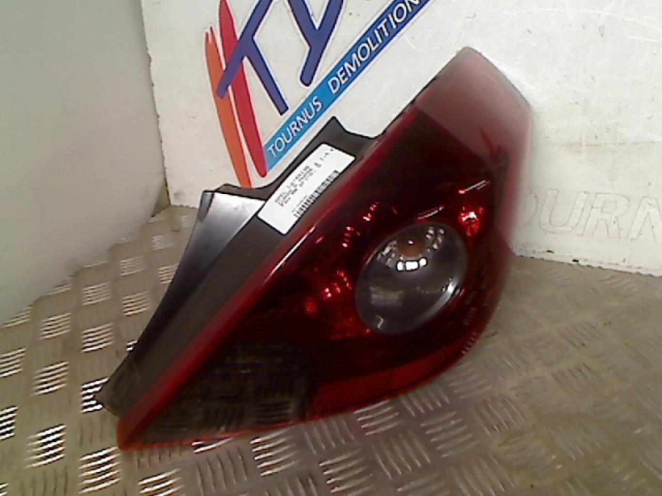 Fanale posteriore principale destro (luci) OPEL CORSA D PHASE 2 Gasolina - 1