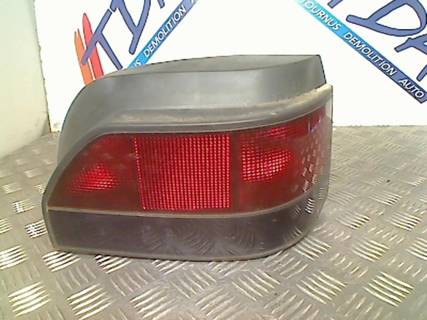 Fanale posteriore principale destro (luci) RENAULT CLIO 1 PHASE 1 Gasolina - 1