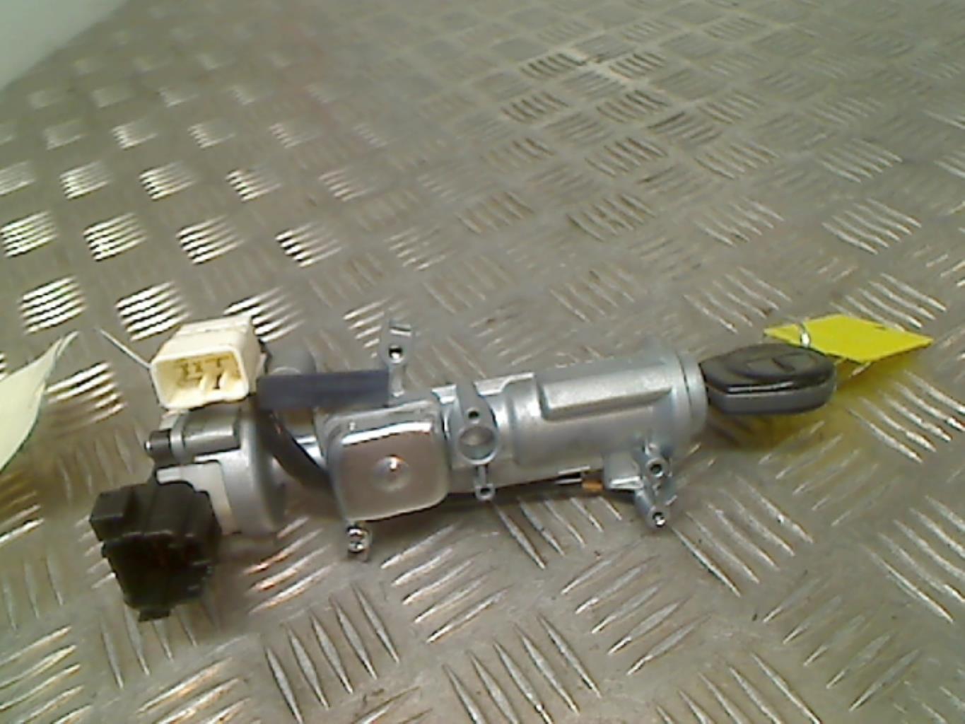Neiman SUZUKI SPLASH Essence - 1