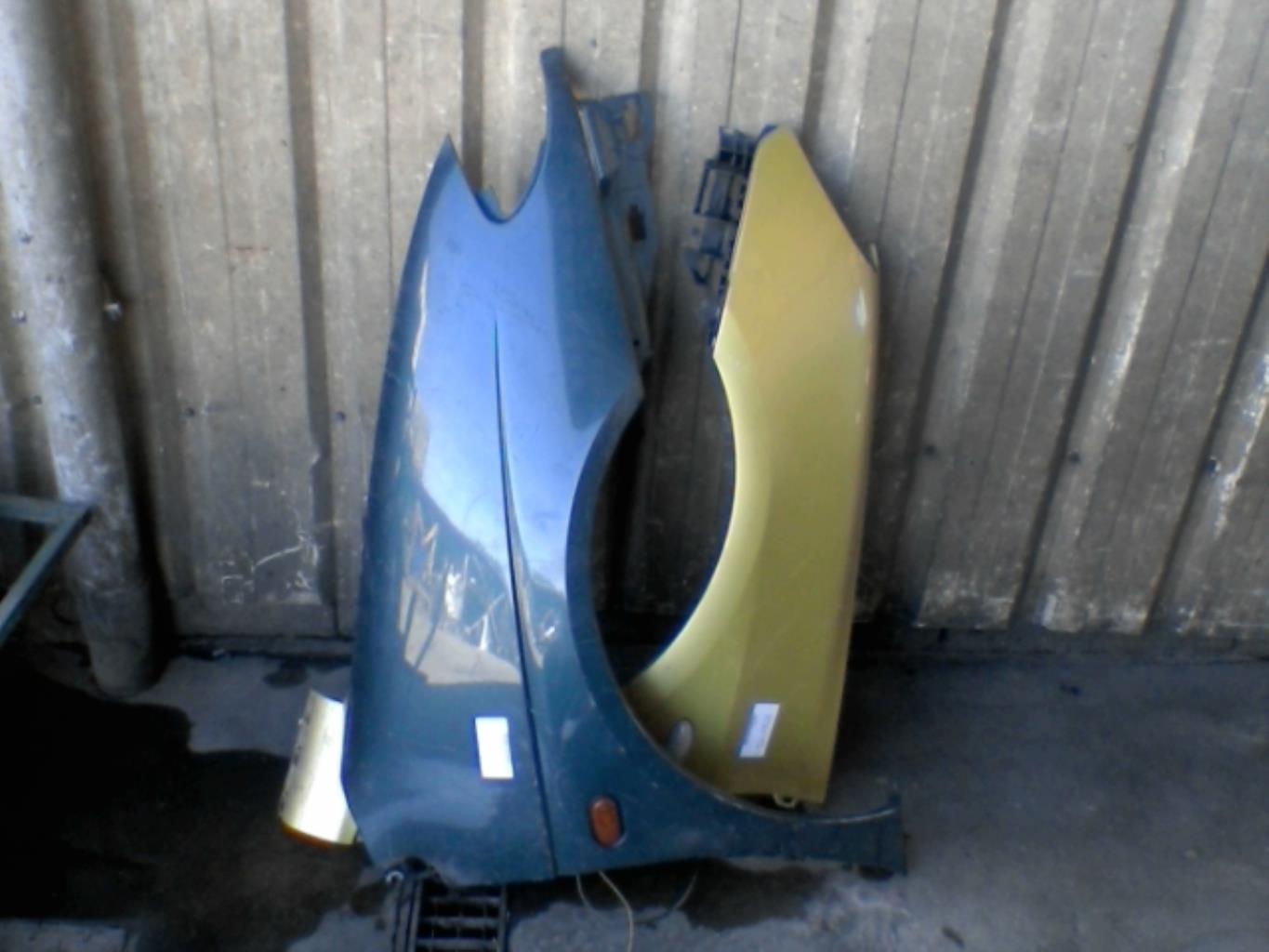 Aile avant droit RENAULT SCENIC 1 PHASE 1 Essence - 1
