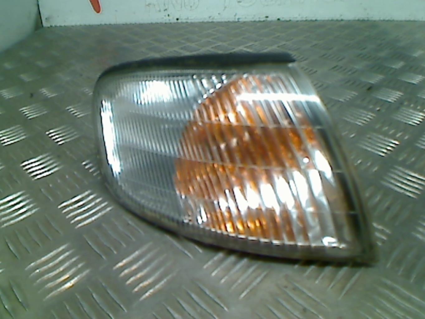 Gruppo ottico anteriore secondario destro (luci)(freccia) NISSAN ALMERA 1 PHASE 2 Gasolina - 1