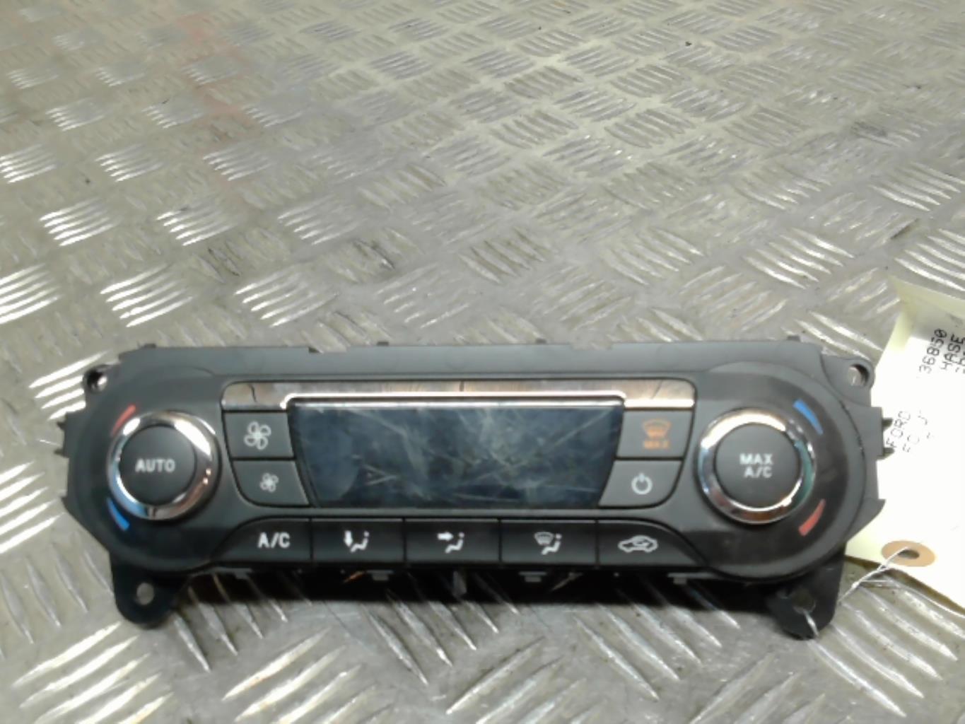 Commande chauffage FORD FOCUS 3 PHASE 1 BREAK Diesel - 1