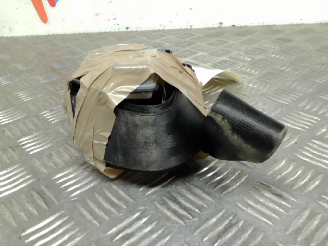 Cintura di sicurezza posteriore sinistra AUDI A1 1 PHASE 1 Gasolina - 1