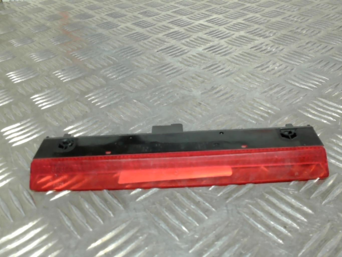 Luce stop centrale ALFA ROMEO 147 PHASE 1 Diésel - 1
