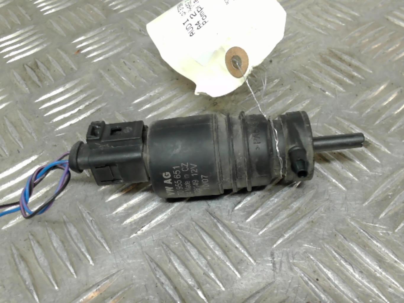 Pompe lave glace avant AUDI A4 2 PHASE 2 Diesel - 1