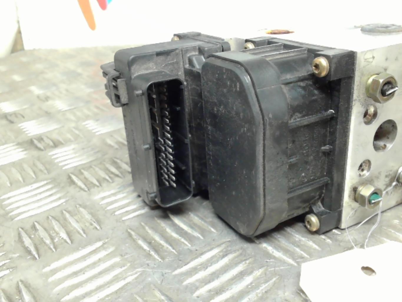 Blocco ABS (antibloccaggio freni) RENAULT CLIO 2 PHASE 2 Gasolina - 1