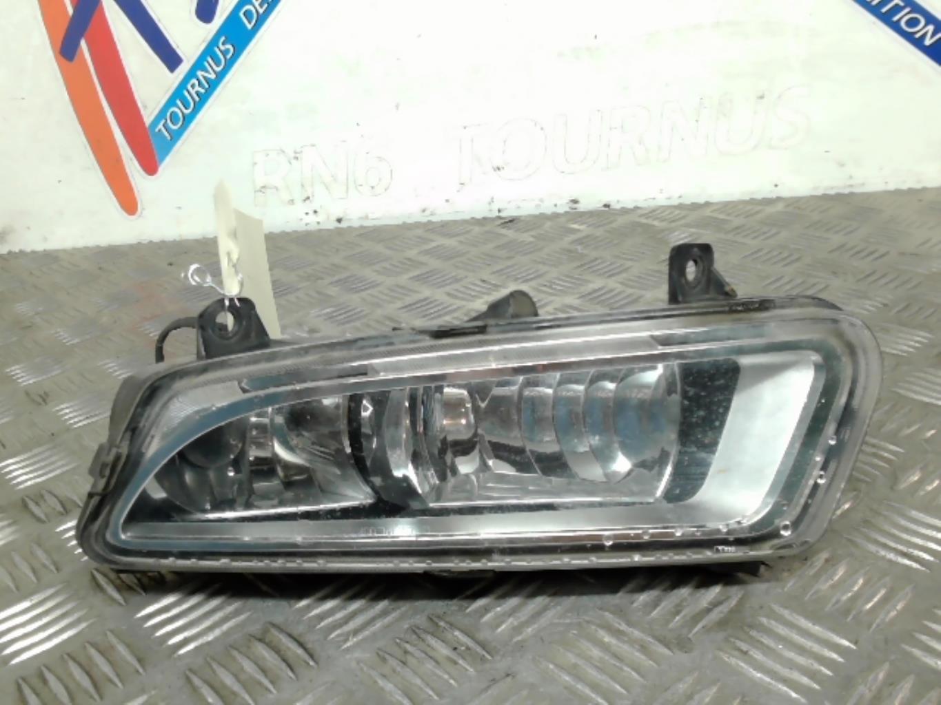 Fendinebbia sinistro (luce) VOLKSWAGEN POLO 5 PHASE 1 Diésel - 1