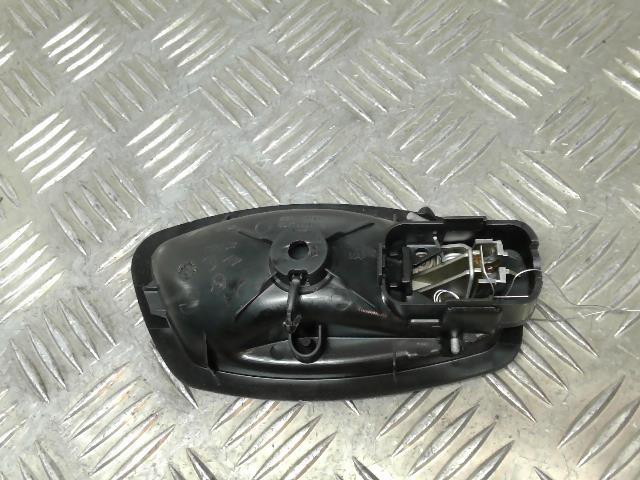 Maniglia interna anteriore sinistra RENAULT MEGANE 3 PHASE 1 BREAK Diésel - 1