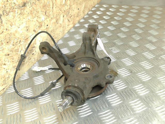 Fuso a snodo anteriore sinistro CITROEN C4 1 PHASE 1 Gasolina - 1