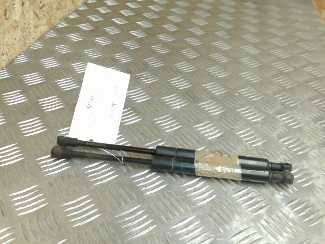 Verin de capot BMW X5 E53 Diesel - 1