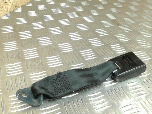 Aggancio cintura sicurezza posteriore destro PEUGEOT 206+ Diésel - 1