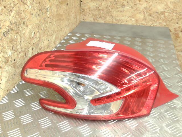 Fanale posteriore principale sinistro (luci) PEUGEOT 208 1 PHASE 1 Diésel - 1