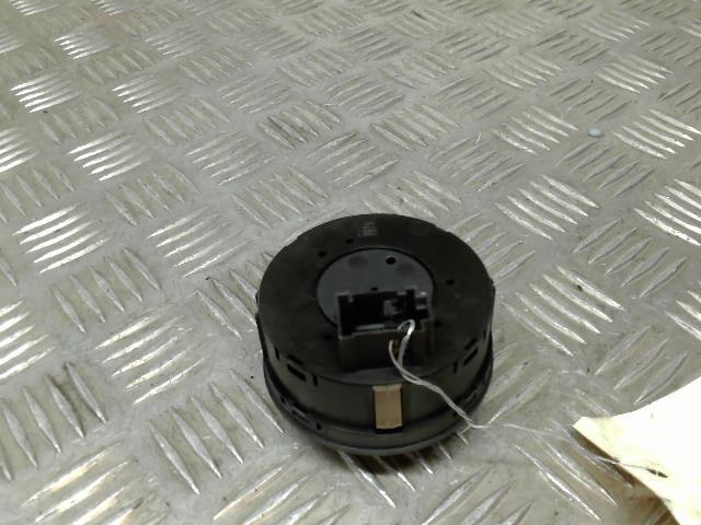 Commande de phare OPEL CORSA D PHASE 1 Diesel - 1