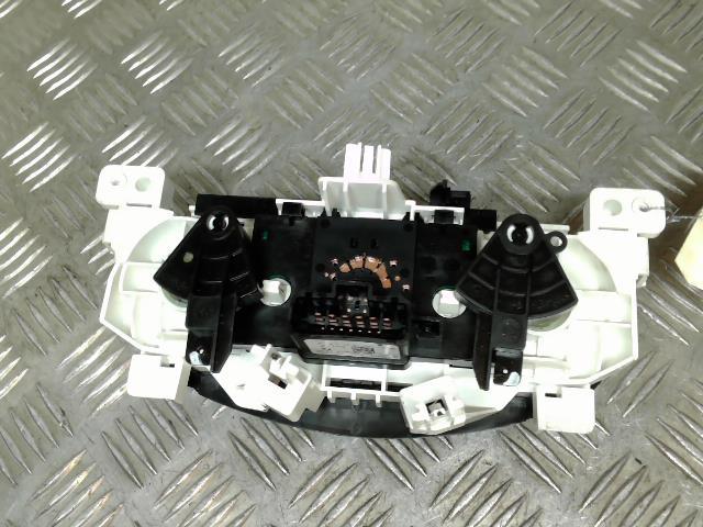 Commande chauffage RENAULT TWINGO 3 Essence - 1