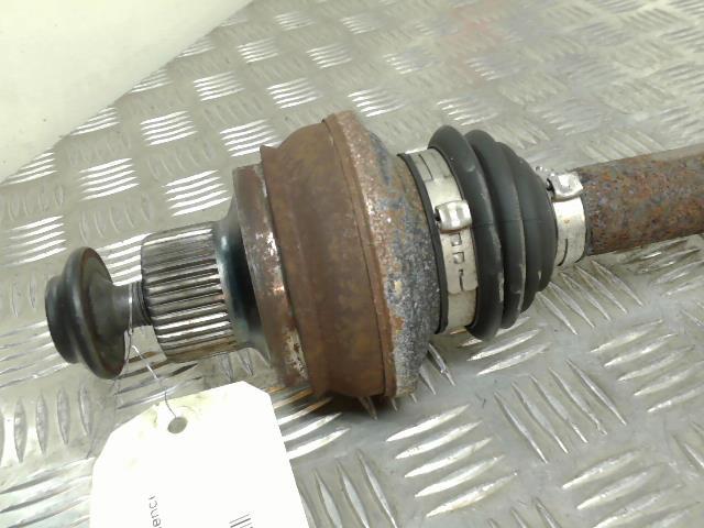Giunto cardanico posteriore sinistro (trasmissione) AUDI Q5 1 PHASE 1 Gasolina - 1