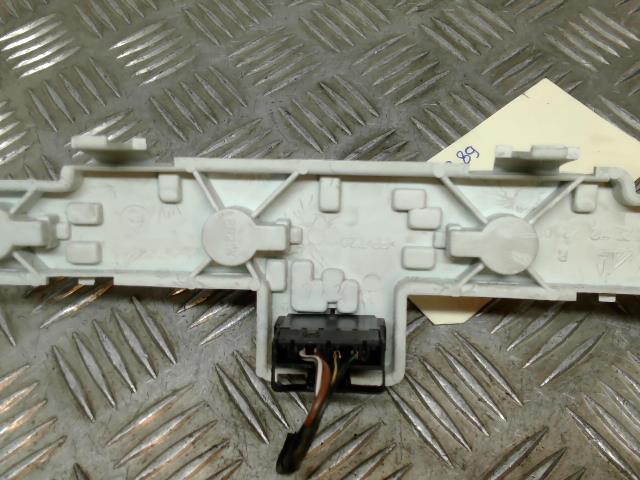 Base portalampade fanale posteriore destro OPEL ZAFIRA B PHASE 2 Diésel - 1