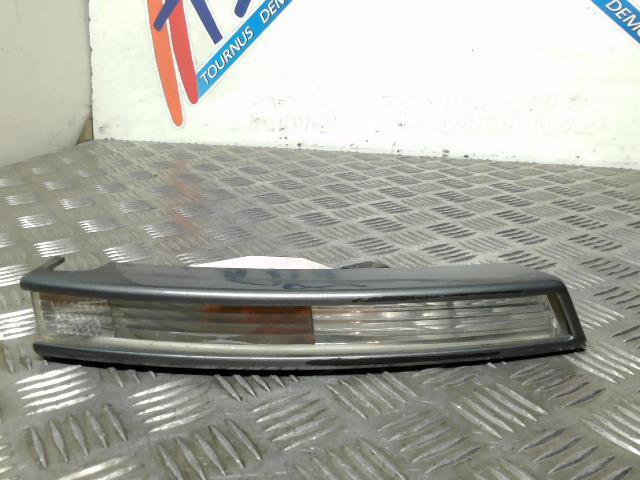 Gruppo ottico anteriore secondario destro (luci)(freccia) VOLKSWAGEN PASSAT 5 BREAK Diésel - 1
