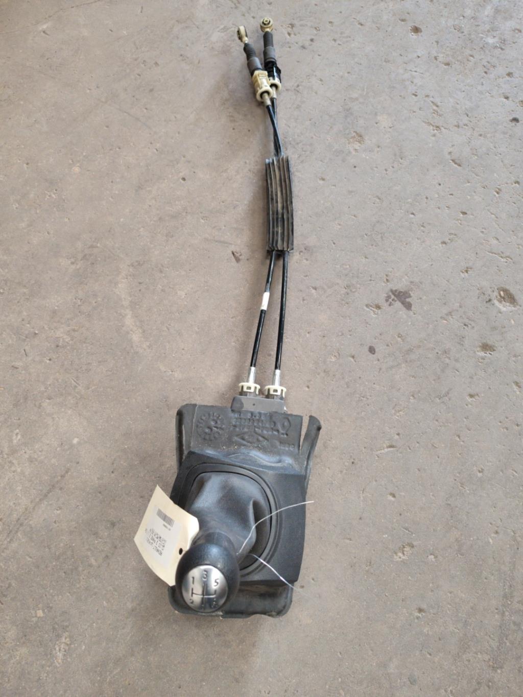 Levier de vitesses RENAULT CLIO 3 PHASE 2 Essence - 1