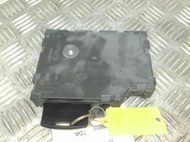 Lettore schede (bloccasterzo) RENAULT CLIO 4 PHASE 1 Gasolina - 1