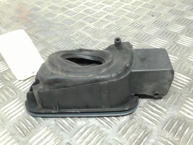 Sportello carburante PEUGEOT 407 PHASE 1 BREAK Diésel - 1